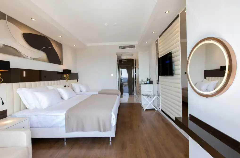 Serenity Queen Hotel