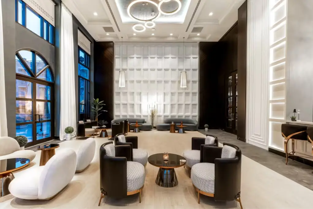 Serenity Queen Hotel