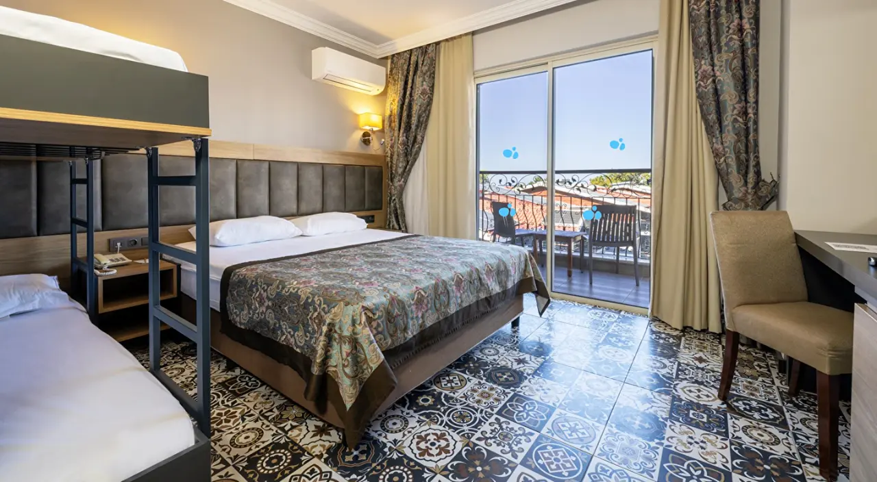 Crystal Aura Beach Resort & SPA