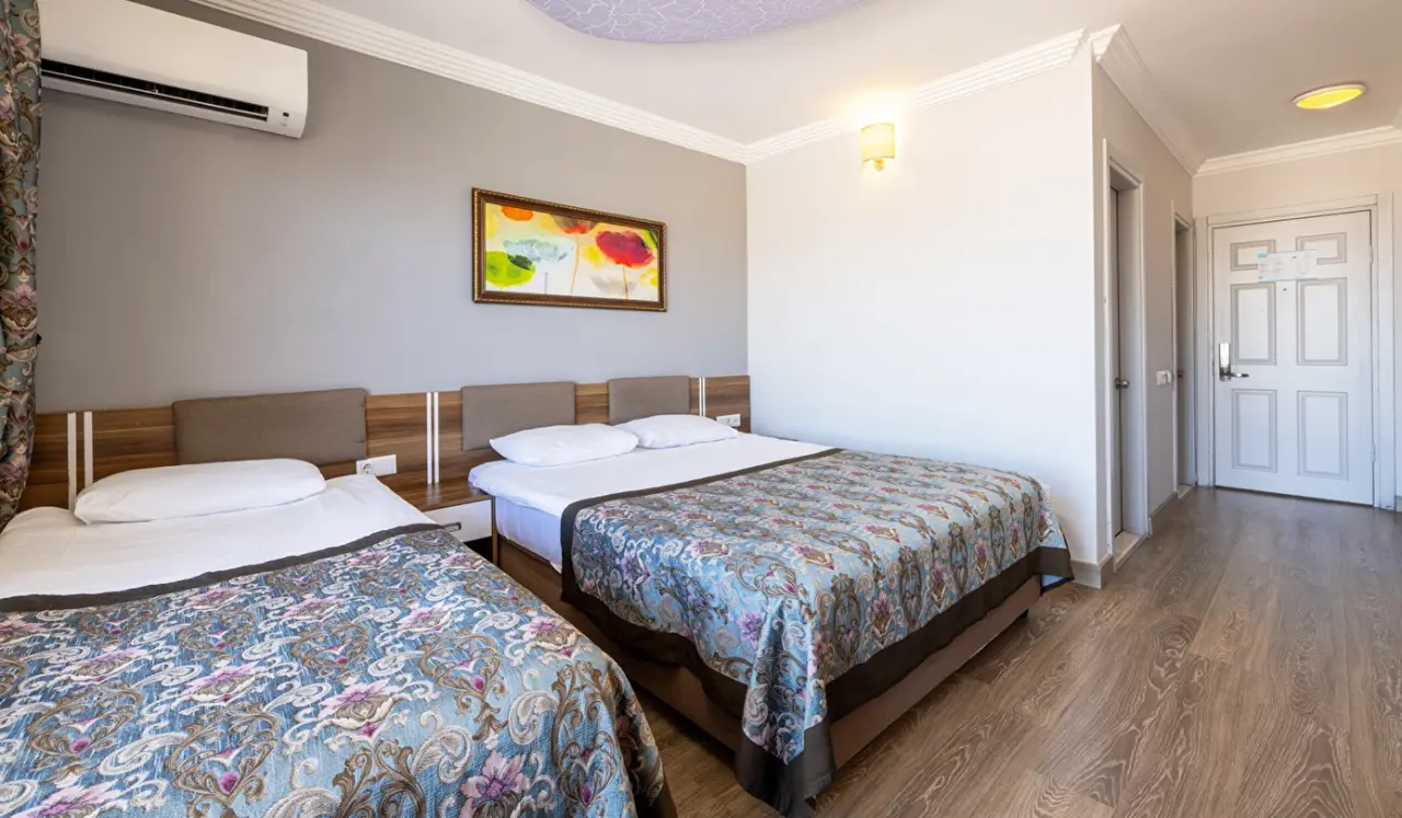 Crystal Aura Beach Resort & SPA
