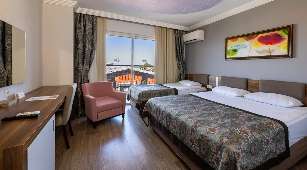 Crystal Aura Beach Resort & SPA
