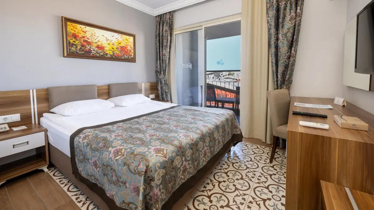 Crystal Aura Beach Resort & SPA