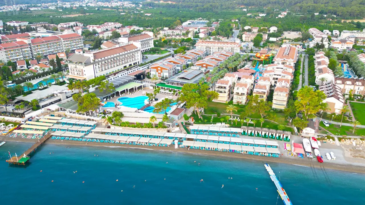 Crystal Aura Beach Resort & SPA