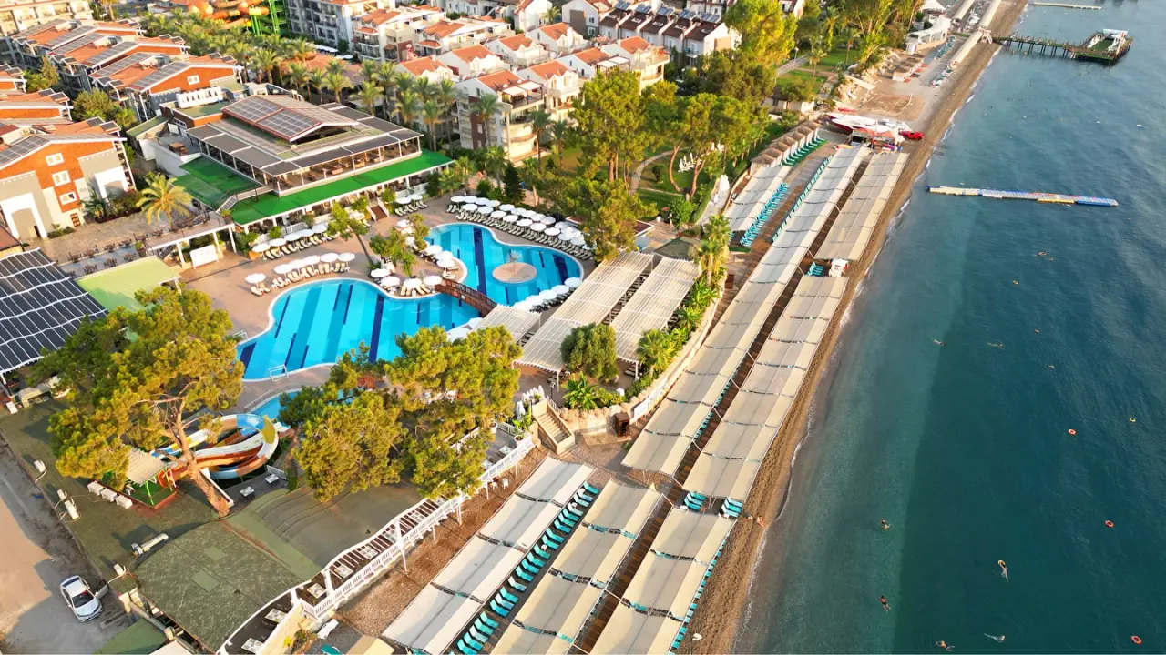 Crystal Aura Beach Resort & SPA