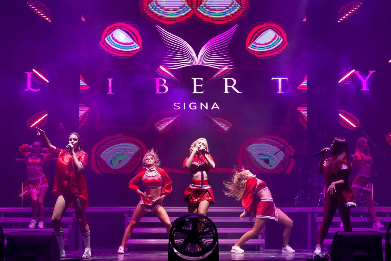 Liberty Signa