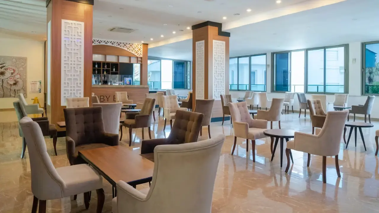 Maya World Park Hotel