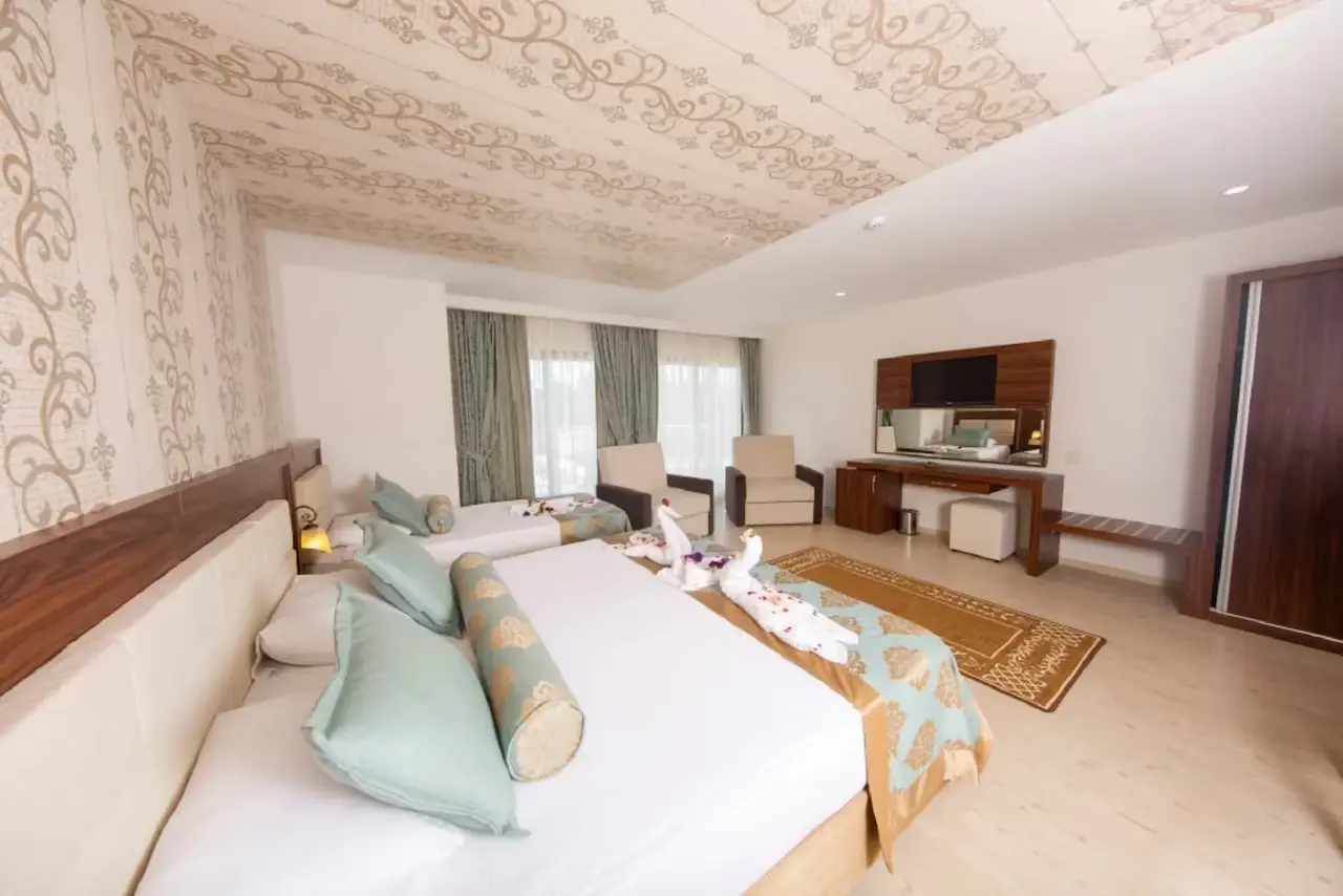 Maya World Park Hotel