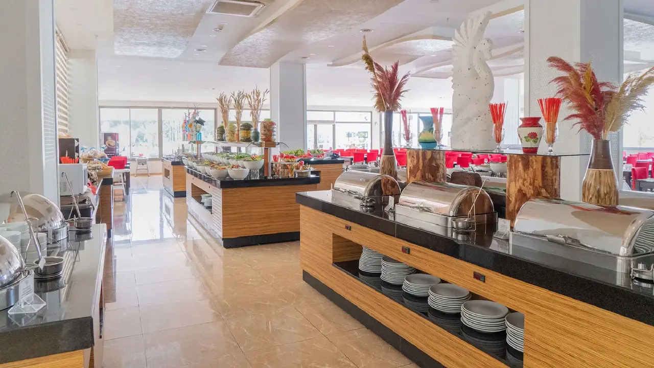 Maya World Park Hotel