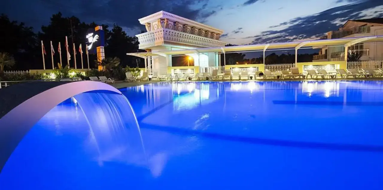Maya World Park Hotel