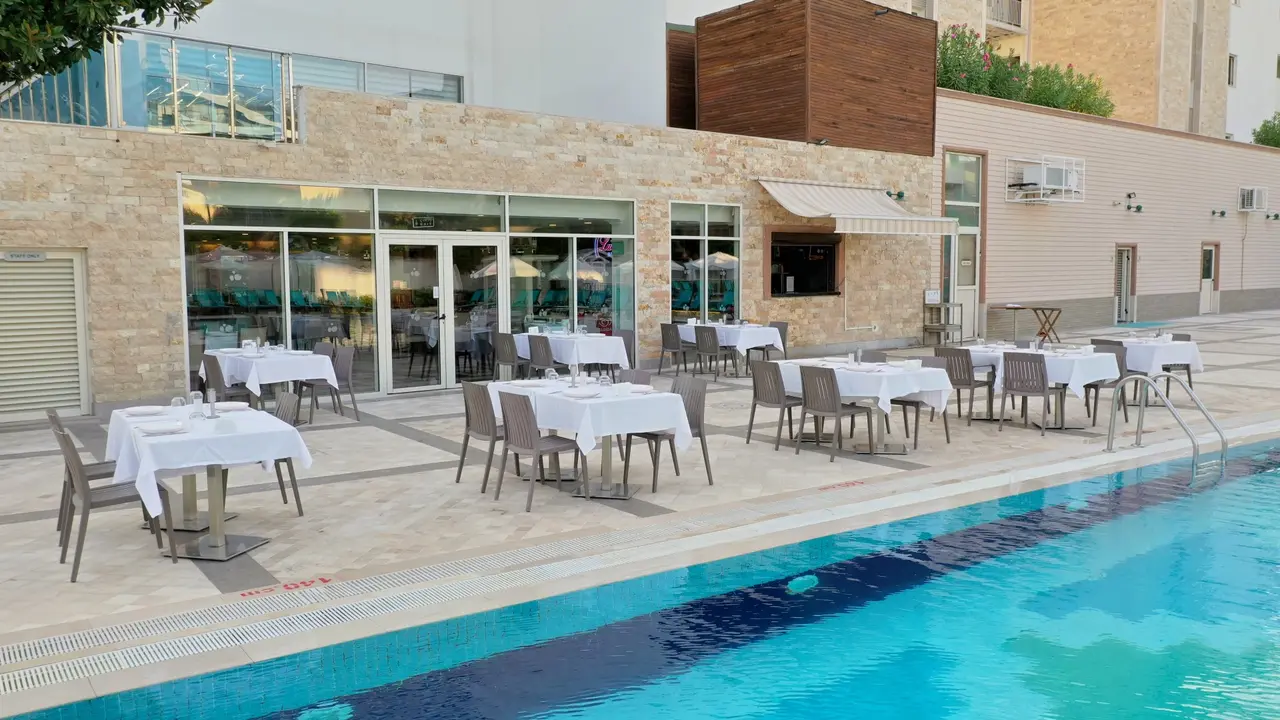 Crystal Waterworld Aqua Collection