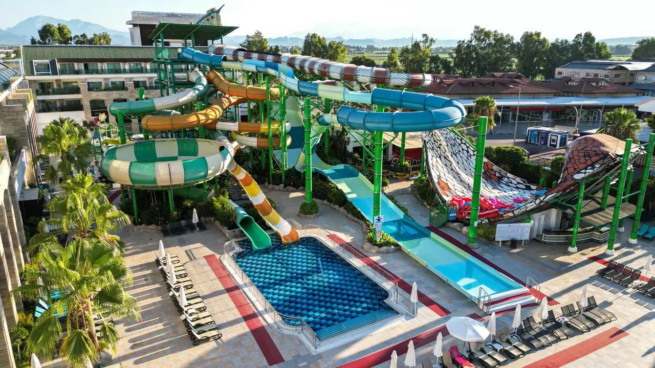 Crystal Waterworld Aqua Collection
