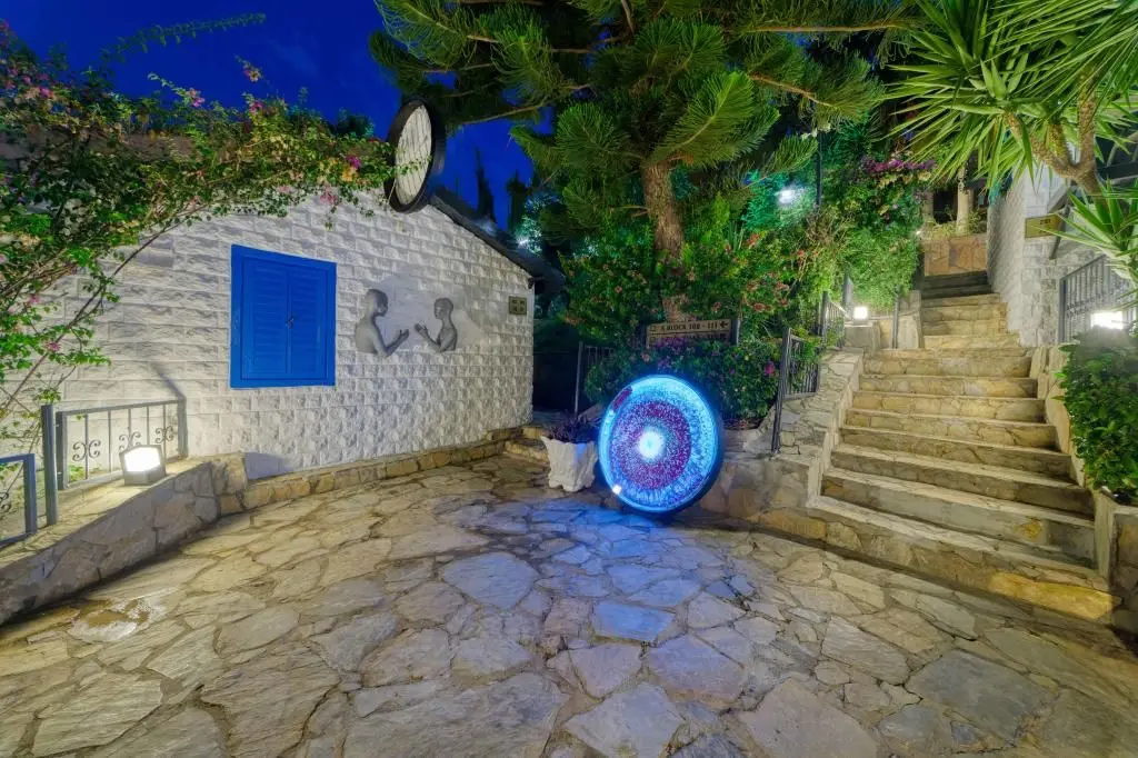 İllusion Beach Club Hotel + 16