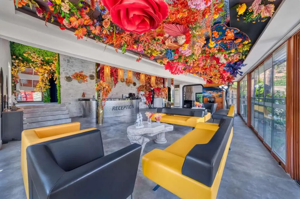 İllusion Beach Club Hotel + 16