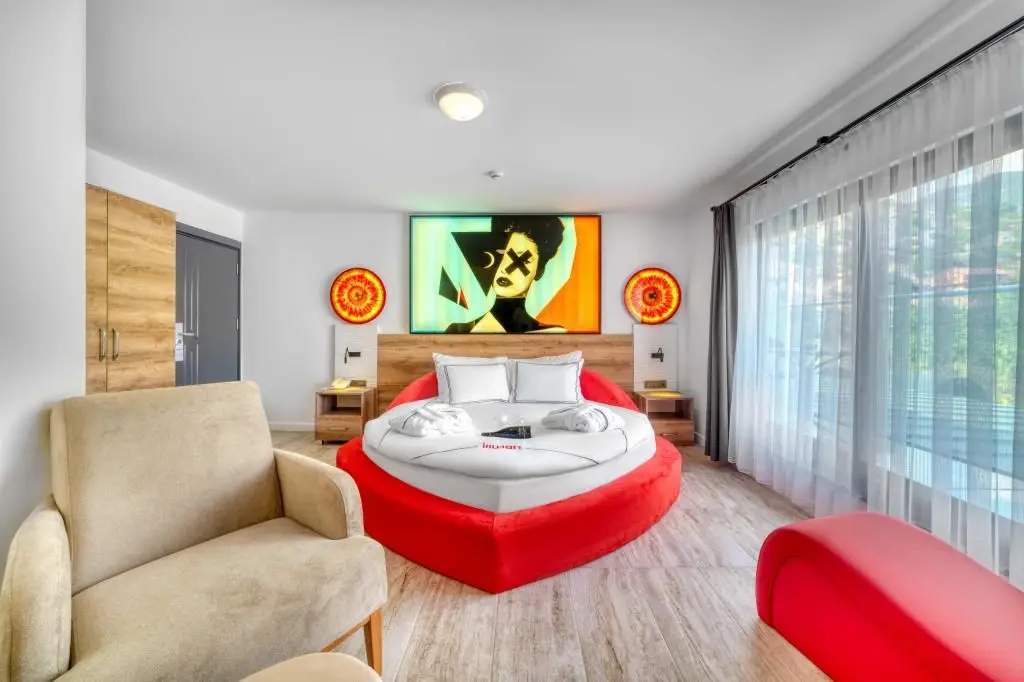 İllusion Beach Club Hotel + 16