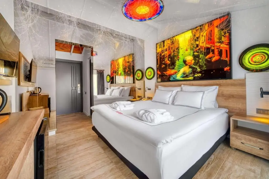 İllusion Beach Club Hotel + 16