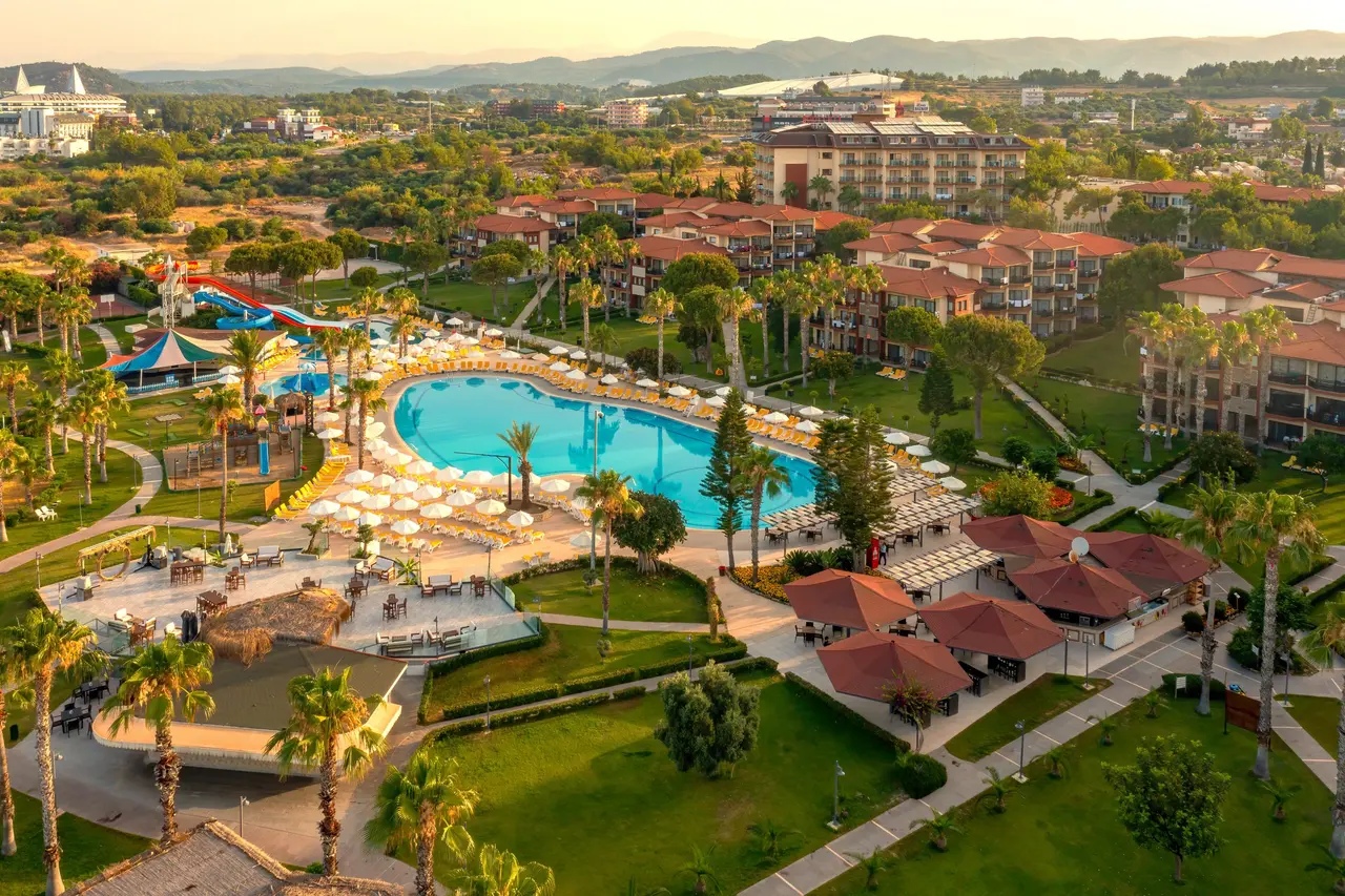 Justiniano Park Conti