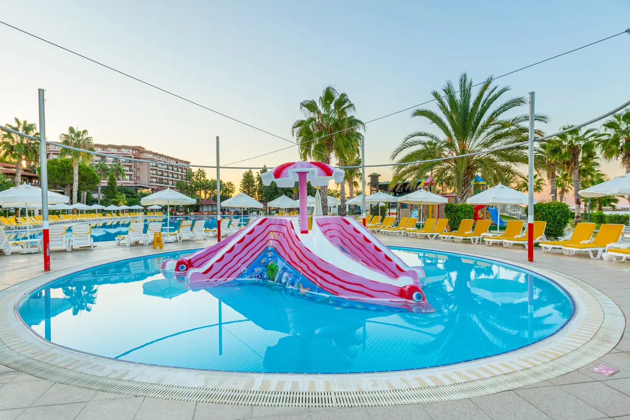 Justiniano Park Conti