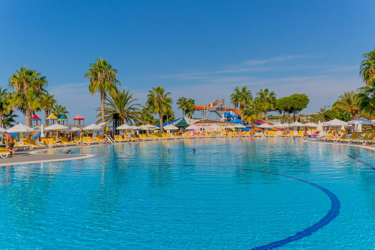 Justiniano Park Conti
