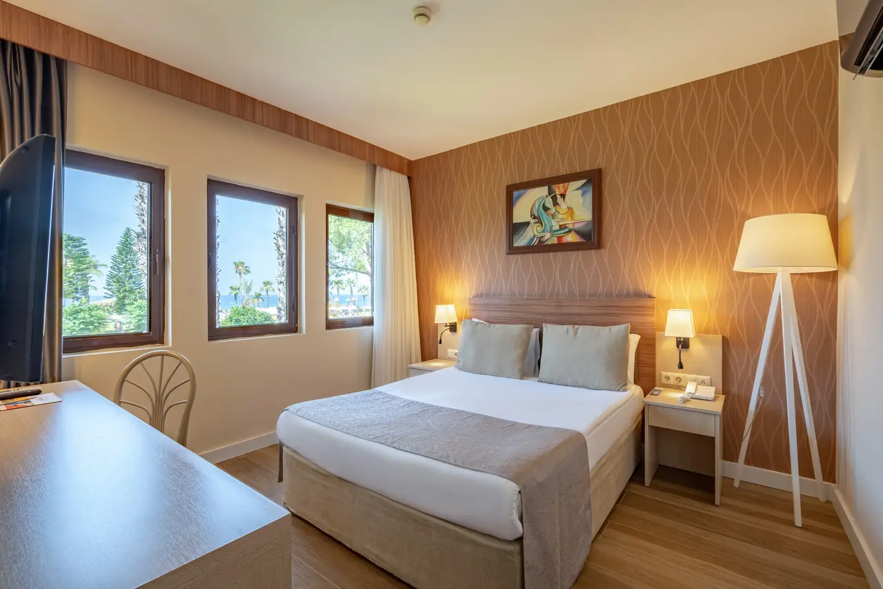 Justiniano Park Conti