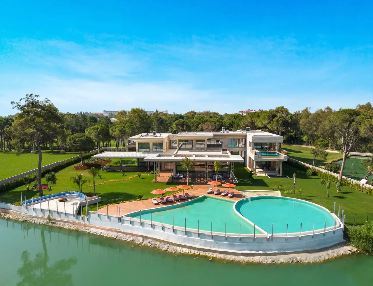 Kaya Palazzo Golf Resort