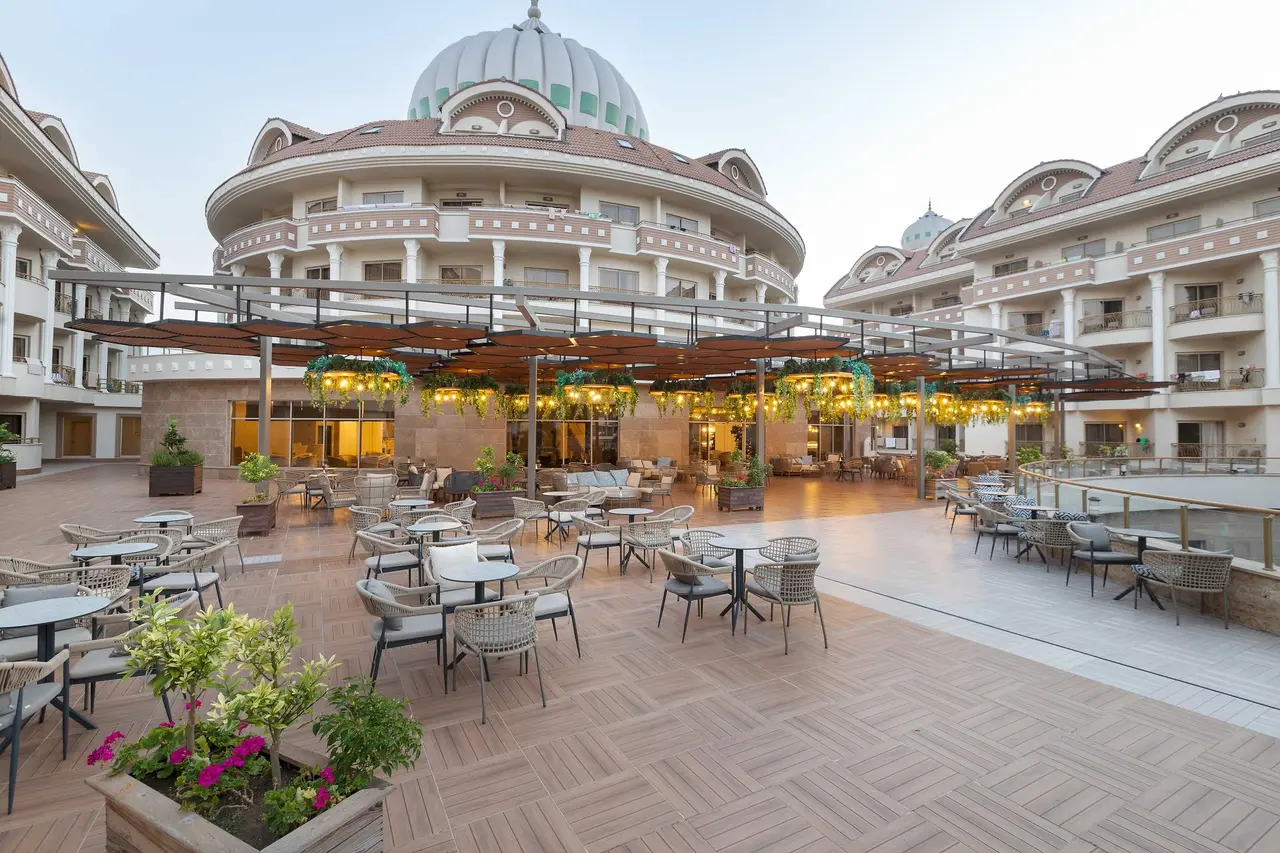 Kirman Belazur Resort & Spa
