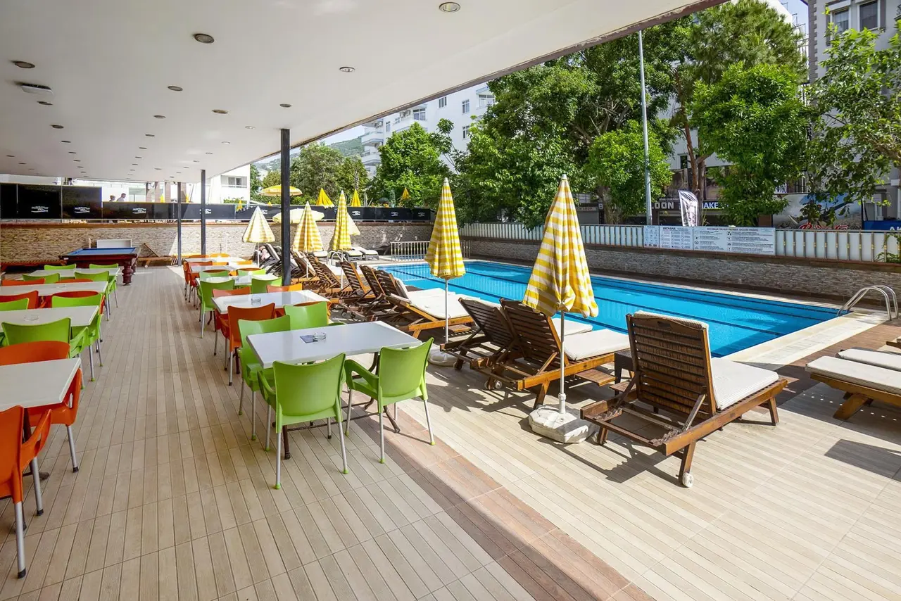 Kleopatra Ada Beach Hotel