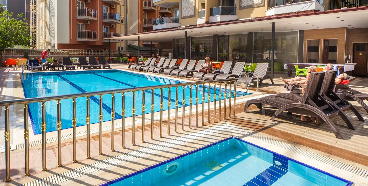 Kleopatra Ada Beach Hotel
