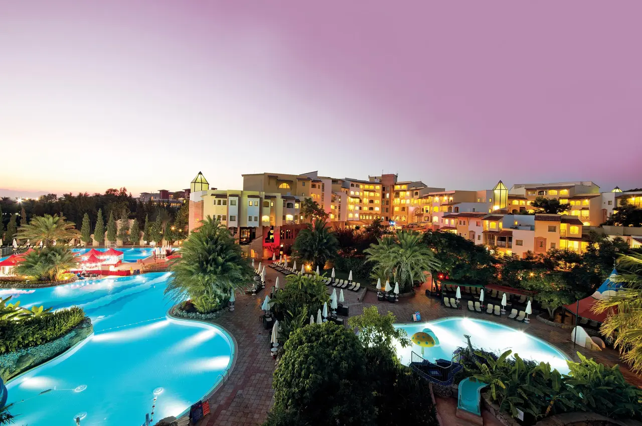 Limak Arcadia Resort Hotel