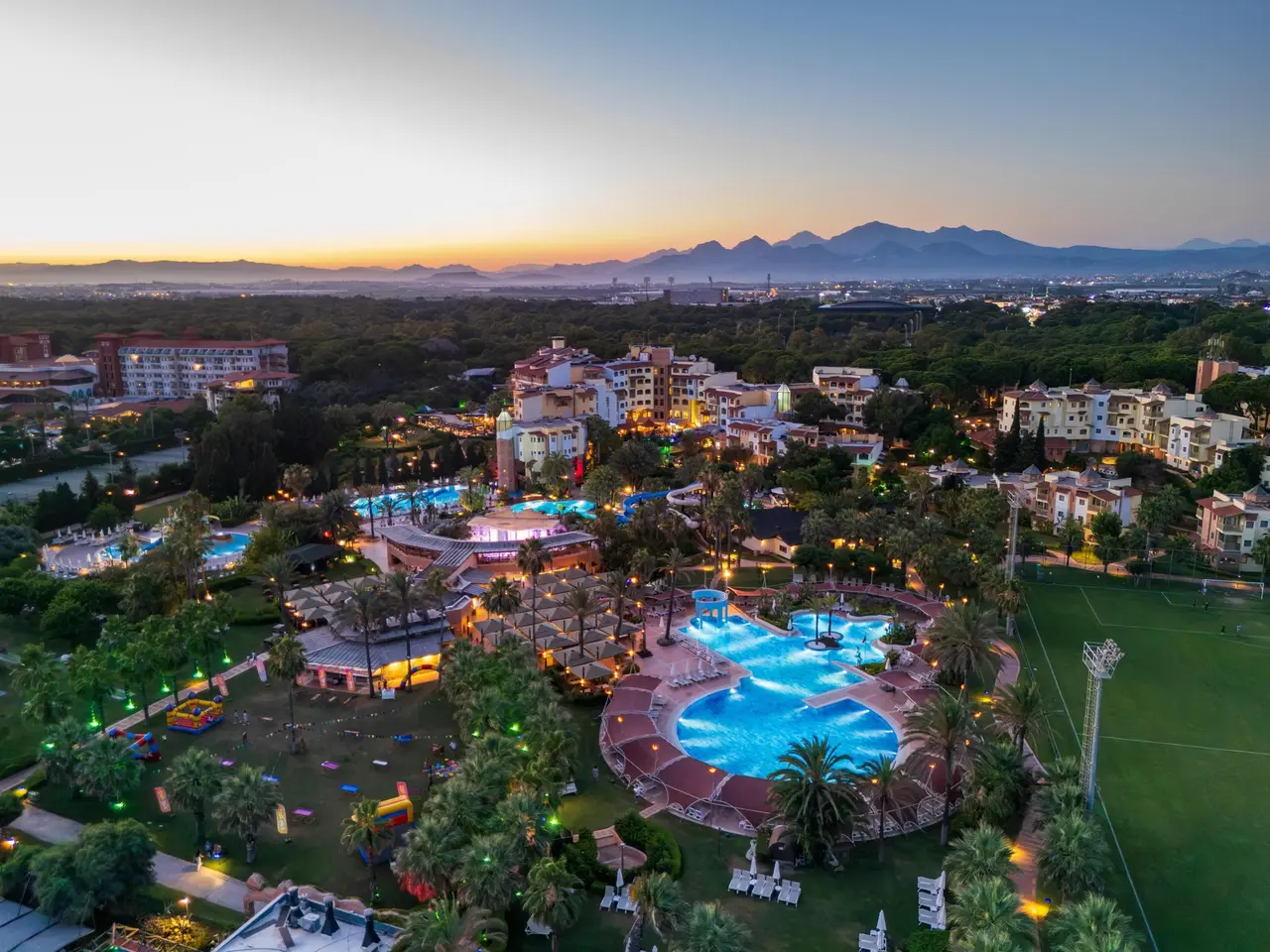 Limak Arcadia Resort Hotel
