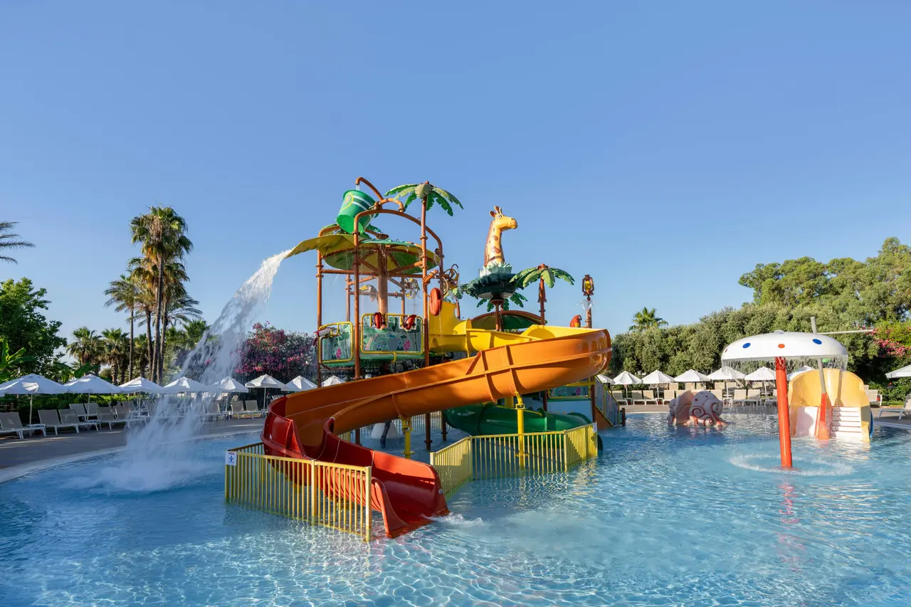 Limak Arcadia Resort Hotel