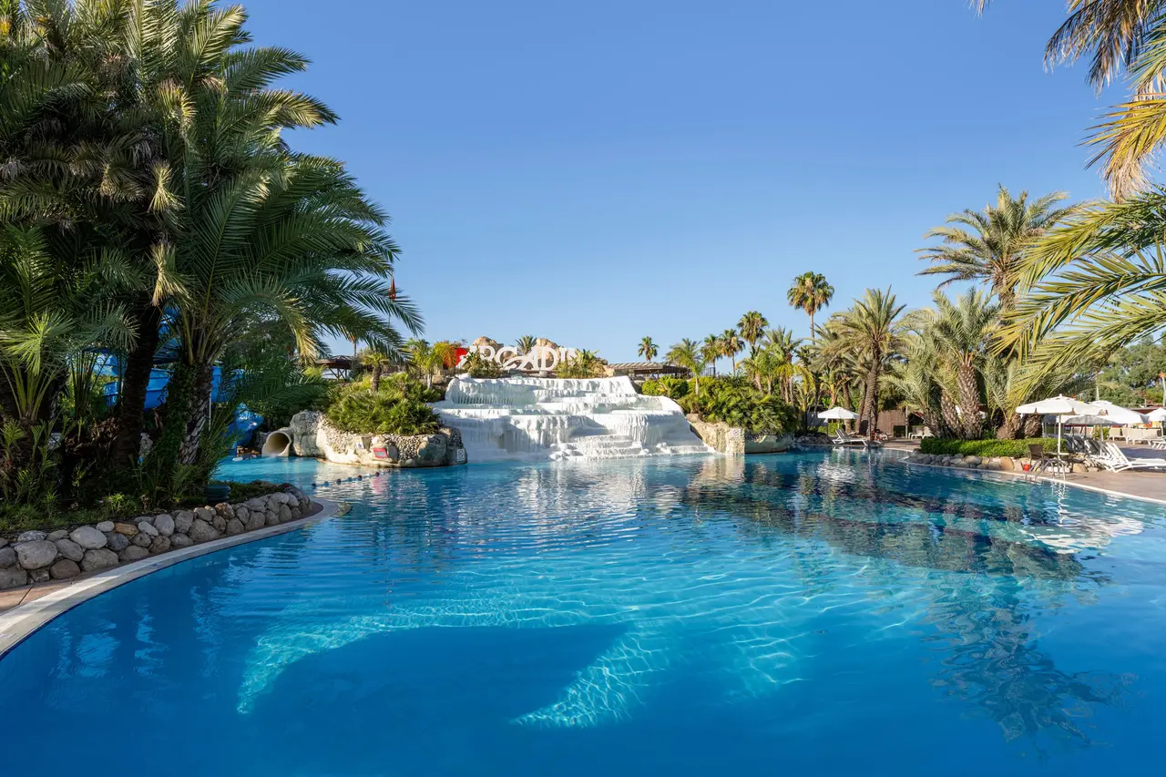 Limak Arcadia Resort Hotel