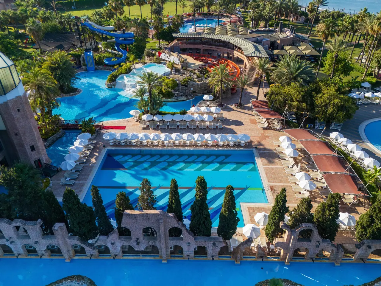 Limak Arcadia Resort Hotel