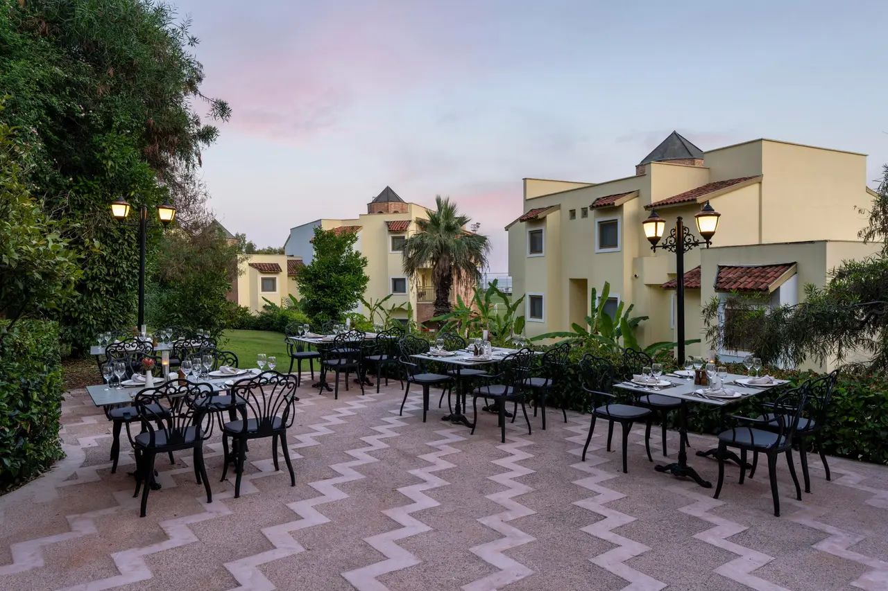 Limak Arcadia Resort Hotel