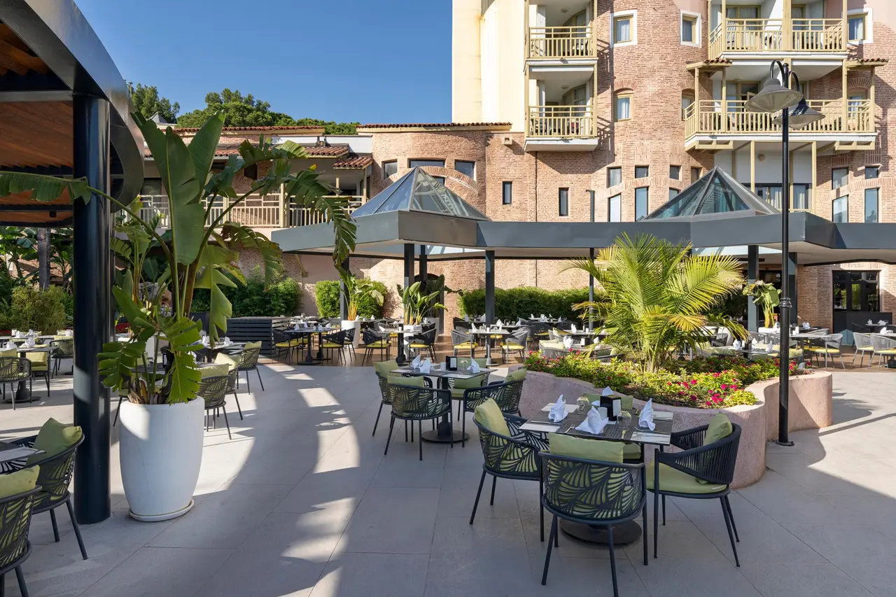 Limak Arcadia Resort Hotel
