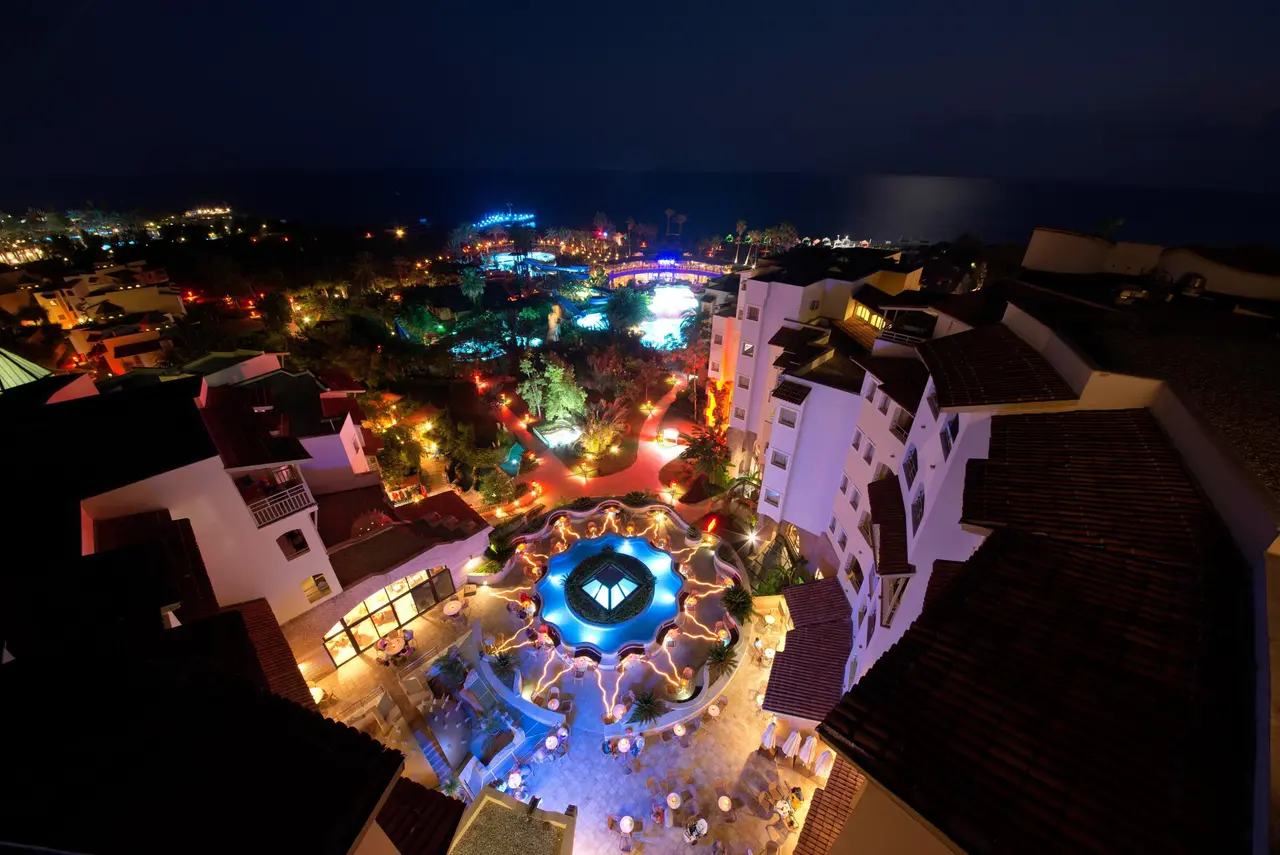 Limak Arcadia Resort Hotel
