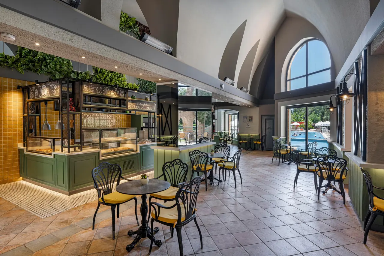 Limak Arcadia Resort Hotel