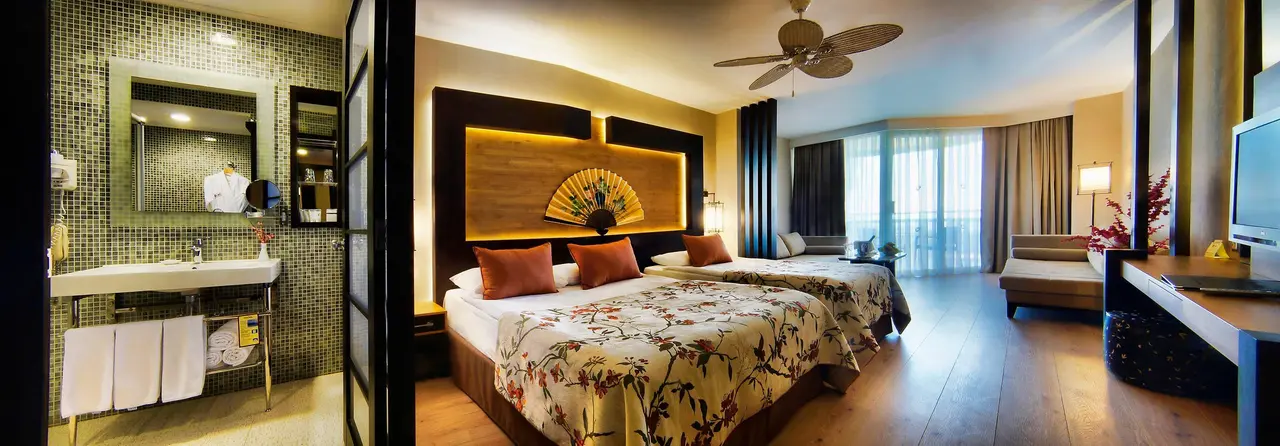 Limak Lara Deluxe Hotel & Resort