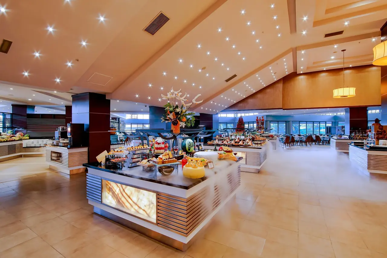 Limak Lara Deluxe Hotel & Resort
