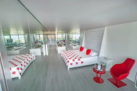 Standart Desing Deniz Manzaralı Oda — oda görseli